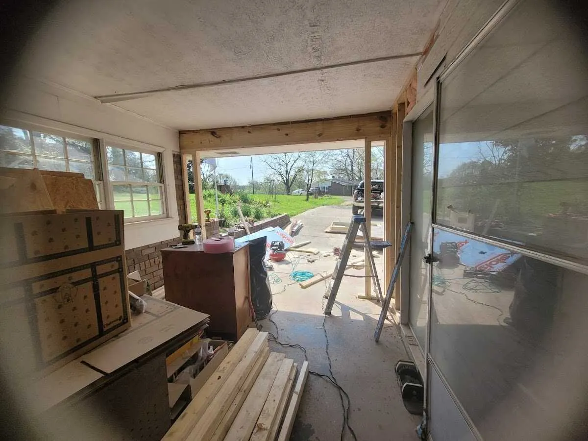 Air movers and dehumidifier for Drying & Dehumidification in Dobbs Ferry